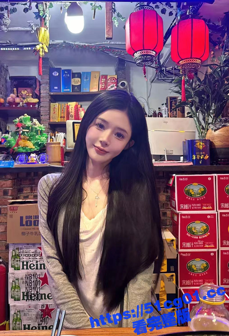 调教顶级尤物空姐 职业再高贵也只是我胯下的吞精性奴！最后再对高跟鞋美脚打飞机 射她一脚精液！