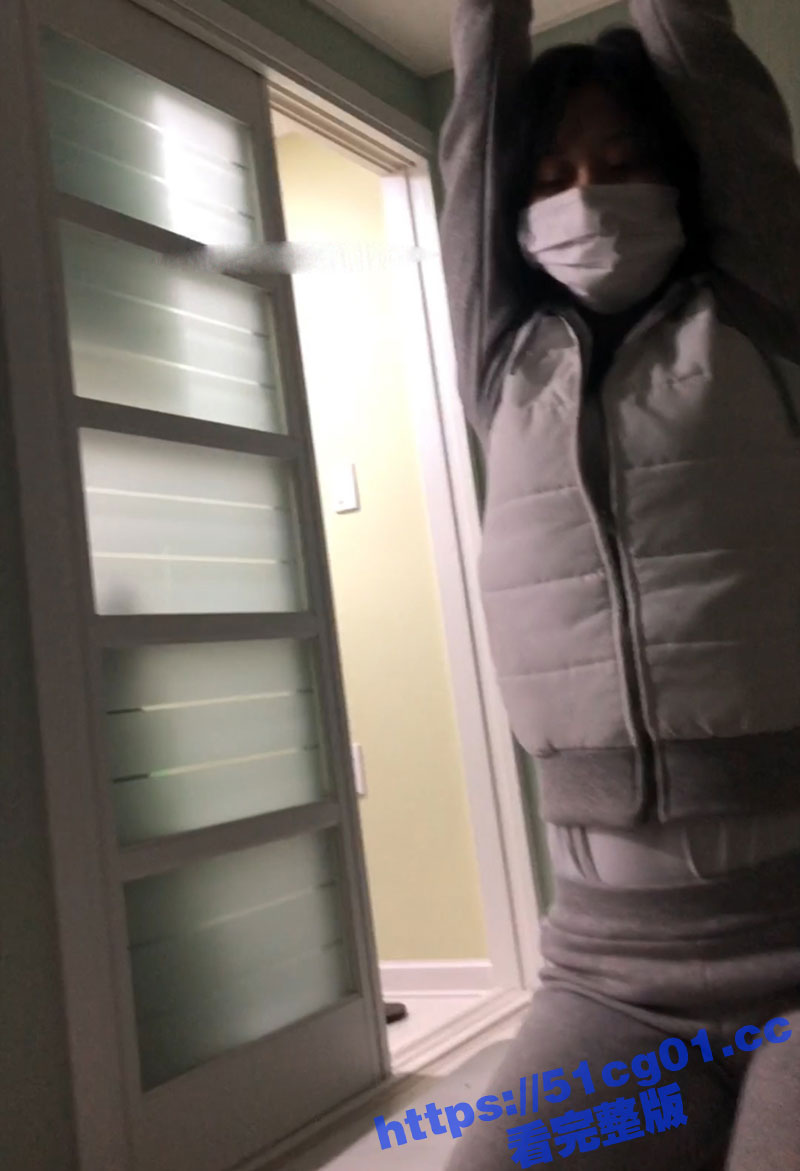 清纯且高冷的美女大学生被金主爸爸用金钱轻松拿下包养！调教开发成专属小母狗！