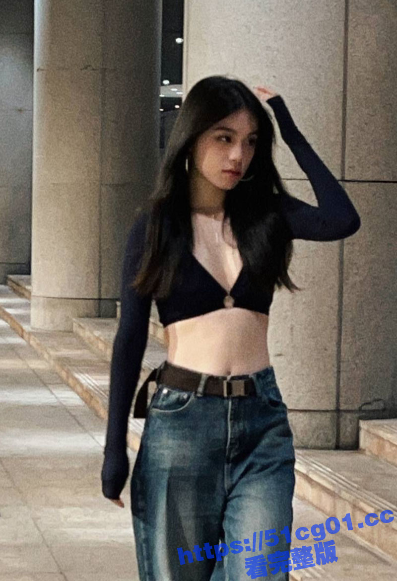 顶级身材纯欲反差婊 如此漂亮的美腿御姐 男友竟然是个不起眼的四眼仔 小姐姐被操狠销魂啊