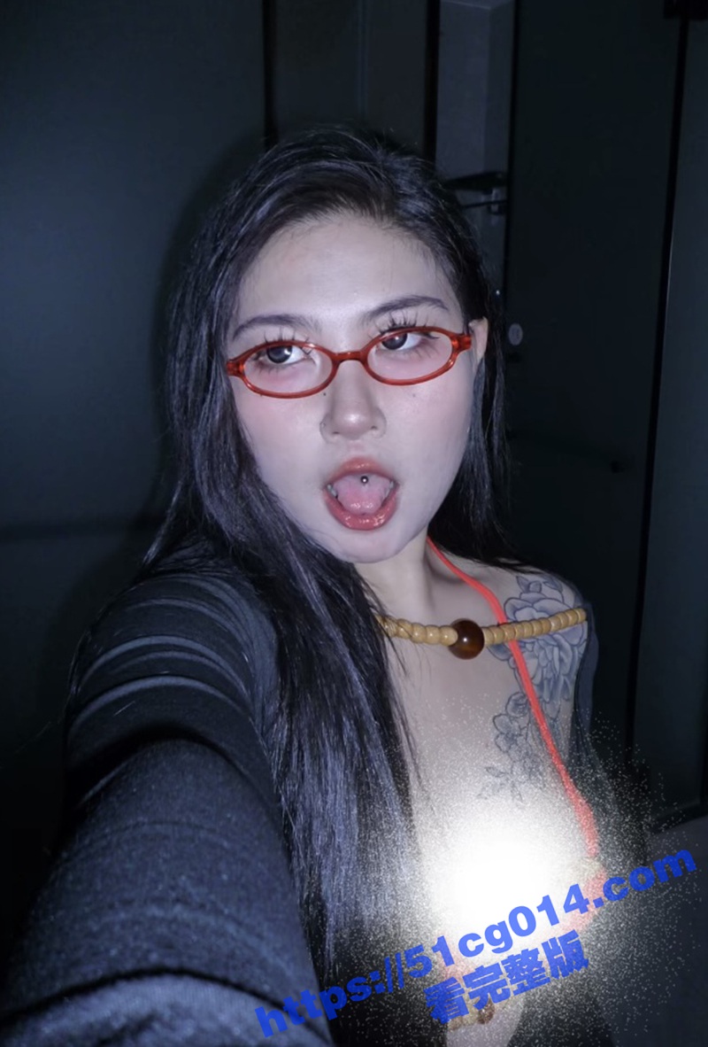 906.jpg