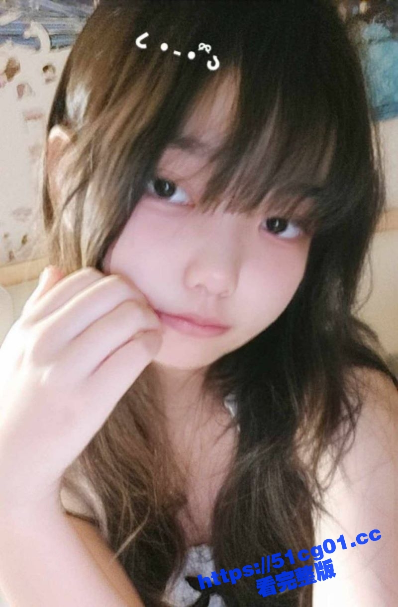 香港少女 杨惠萌 玩游戏被认出 被威胁曝光进行调教 可可爱爱的妹子发育还不错