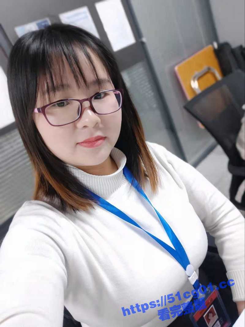 曹县翰林府2.0！重庆万州售楼部女销售 何佳蓉 为提升业绩和客户裸聊 18分钟视频曝光！