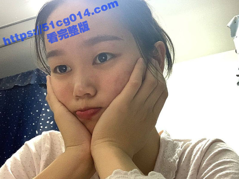 湖南师范音乐学院21届毕业生 刘雨芳 宿舍双道具玩弄肉穴 平日里的眼镜乖乖女 没想到私下这么饥渴淫荡