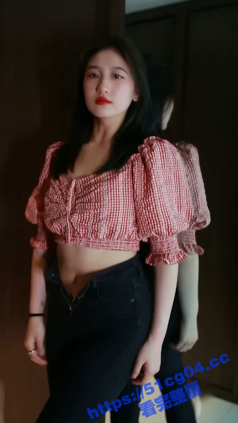舞蹈学院处女 晓童 大尺度12分钟裸舞万元私拍 一看就是没开过苞的