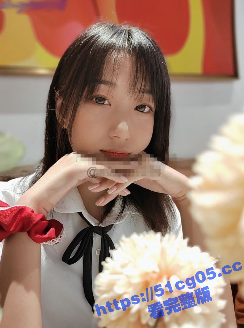 00后小女生被猥琐男友在出租屋迷奸偷拍 各种姿势猛操她小嫩穴 完美露脸实拍