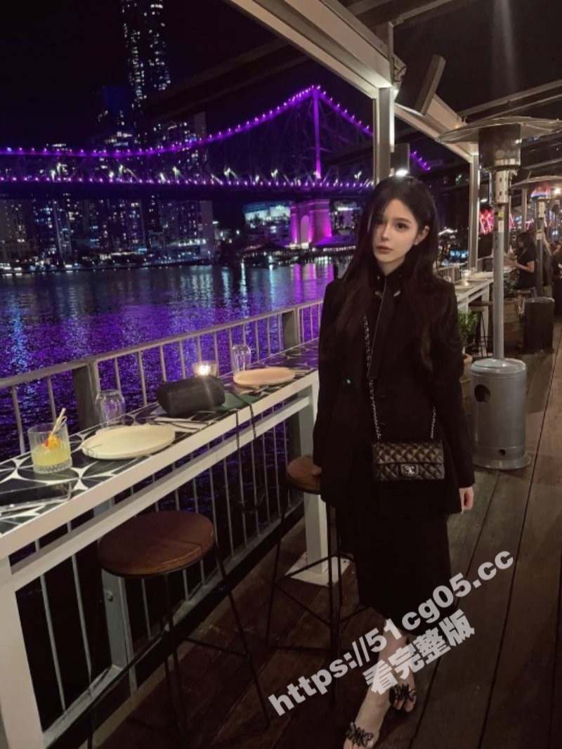 极品少女被男友调教成小母狗 各种淫荡表情与本人清纯外表形成巨大反差