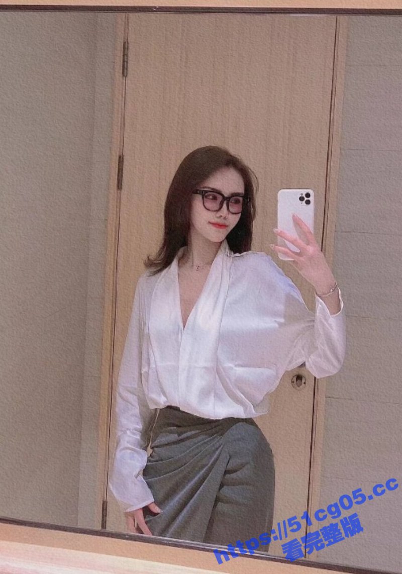 极品少女反差婊小母狗 日常各种做爱自拍粉穴嫩逼姿势多 被细狗男友猛烈抽插