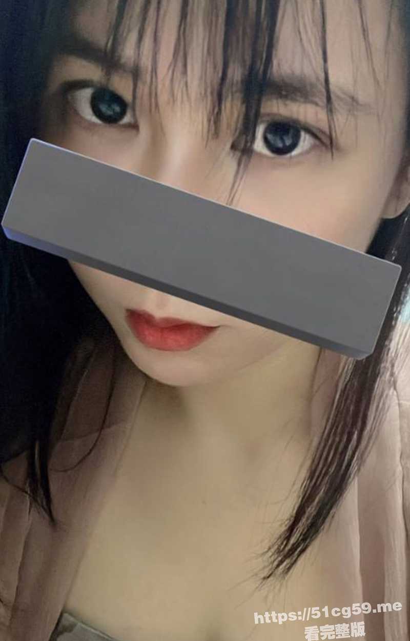 有一个绿帽兄弟是一种什么体验？跪求倒贴我操他老婆 全程淫荡场面不要太刺激