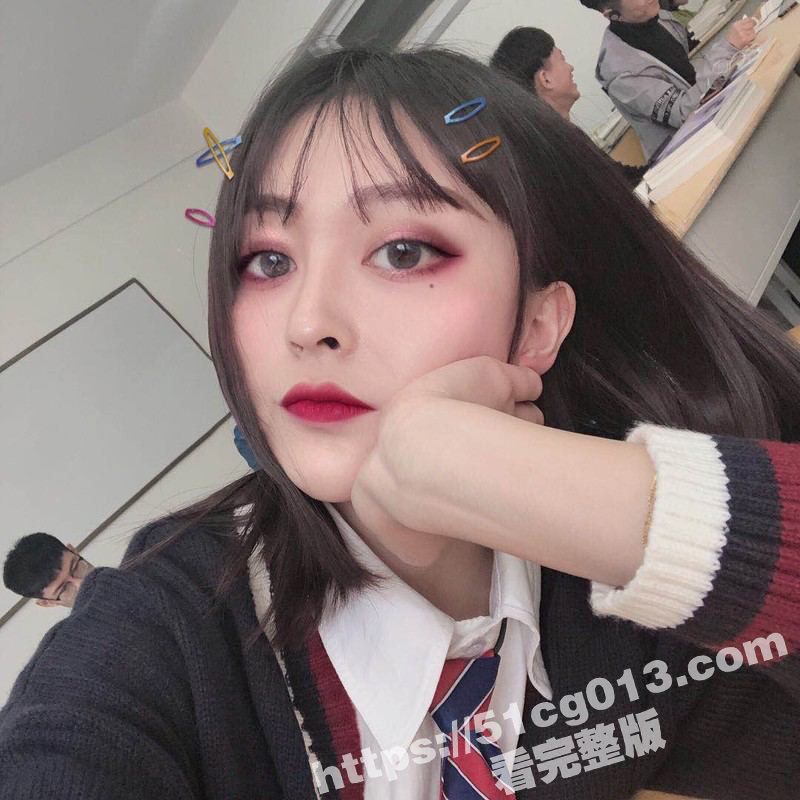 湖南工商大学 超级大美女 张晴 被撩妹高手拿捏征服 激情性爱自拍流出 颜值高私处粉嫩叫声很销魂！