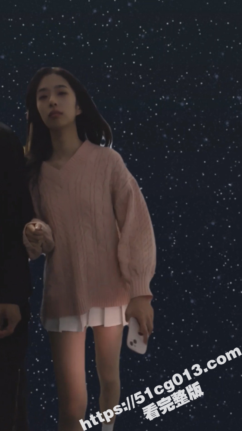 大神尾随偷拍极品高颜值气质美女 没想到小姐姐拉着男友进厕所 想被操了直接厕所里面大战三百回合