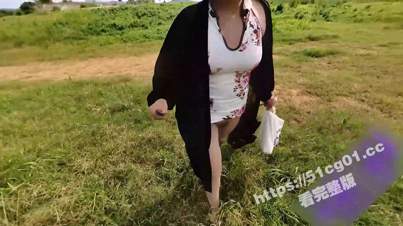 性感小猫咪真实勾引环卫工人 被老大爷带回废弃工地宿舍 撅起肥臀被爆操