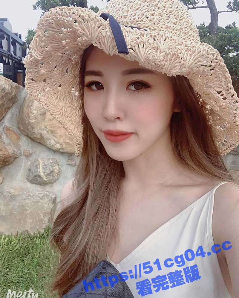 老板拿不下来的女人我来操！约炮公司28岁小少妇秘书 曾佳琪 骚母狗上班都带着自慰器！