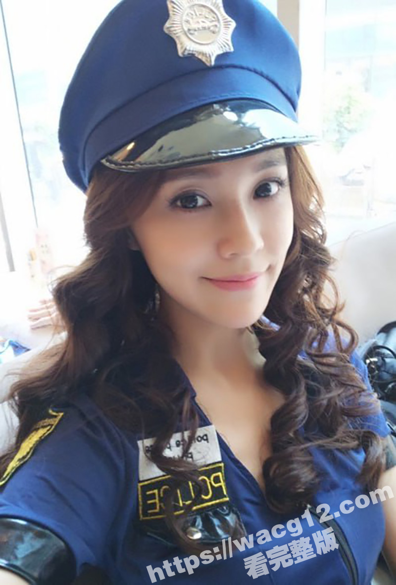 北京性感龙套演员刘淑妤酒店陪睡导演 激情床战视频外泄！火辣长腿成导演炮架 湿吻骑乘画面曝光！