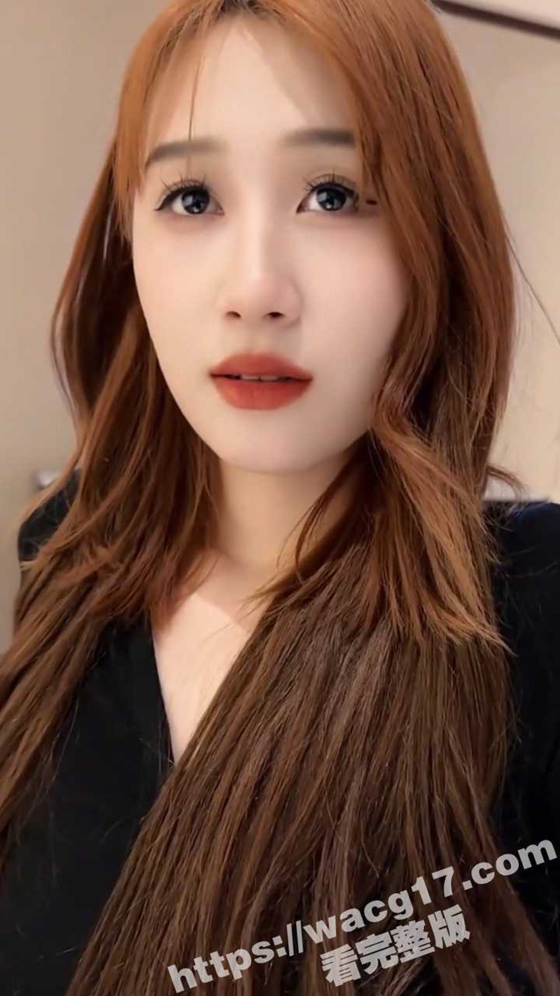 我和爸爸的女秘书出差 原来女秘书是个骚母狗 平时被我爸操 今天终于轮到我了！