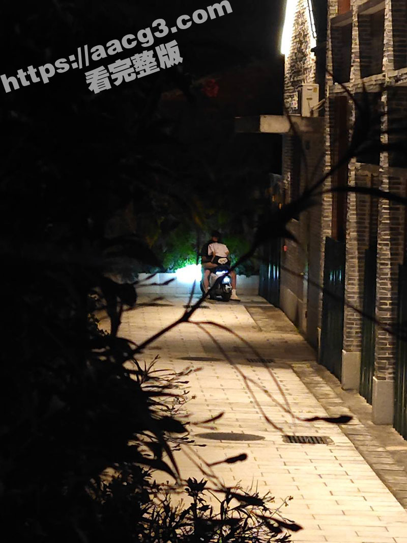 广东肇庆端州车震瓜 9号电瓶车也能约炮学生妹车震 逆天操作气死豪车车主