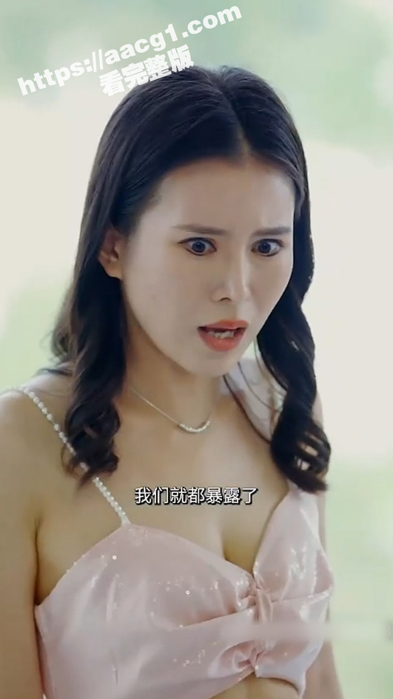 1.00_19_46_14.Still005.jpg