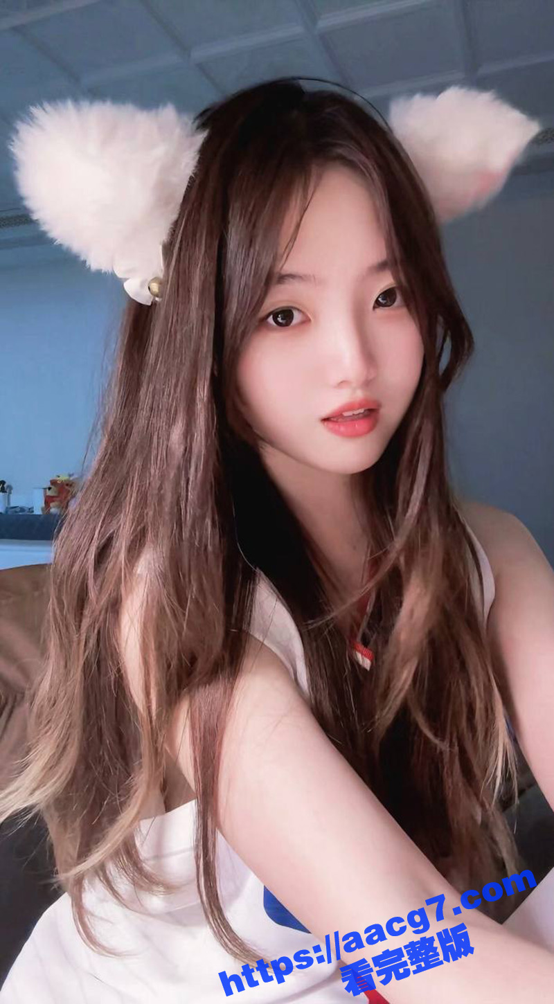 重庆邮电大学反差学生妹 陈雯莉 不雅视频流出 小母狗有强烈恋父情结 主动张开双腿等待大叔插入