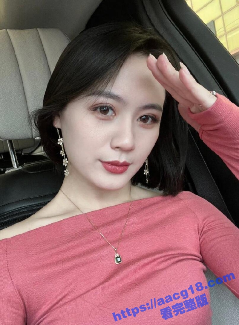 网聊寂寞少妇酒店奔现 暴力后入蜜桃臀少妇 疯狂打桩操到喷水才满足！