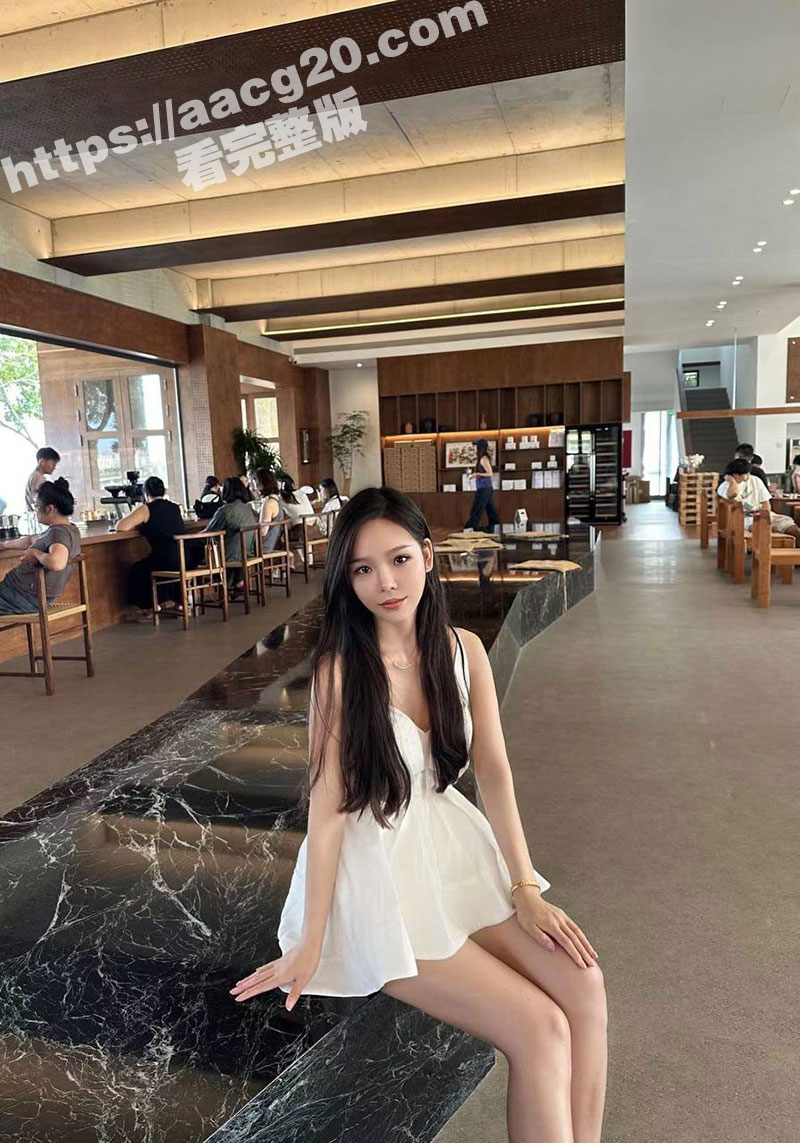 河南极品外围女 骚气十足 与炮友酒店大战 衣服都还没脱完就迫不及待了！