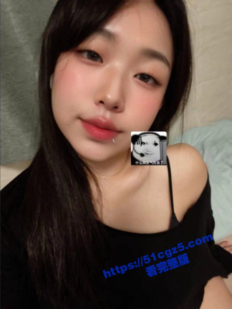深圳大学巨乳学生妹刘婧琪 天生母狗圣体被学长爆操 女上位榨精性爱私拍流出！