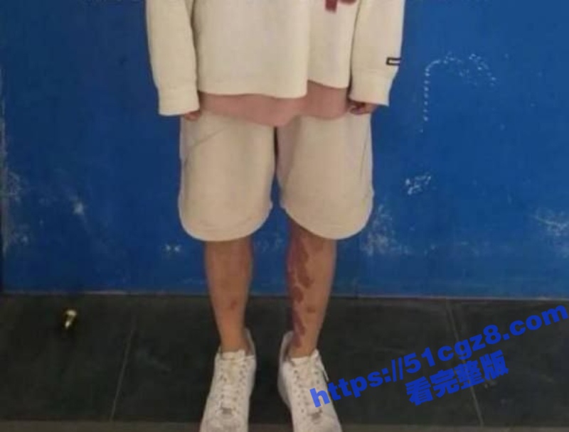 3_W_800px.jpg
