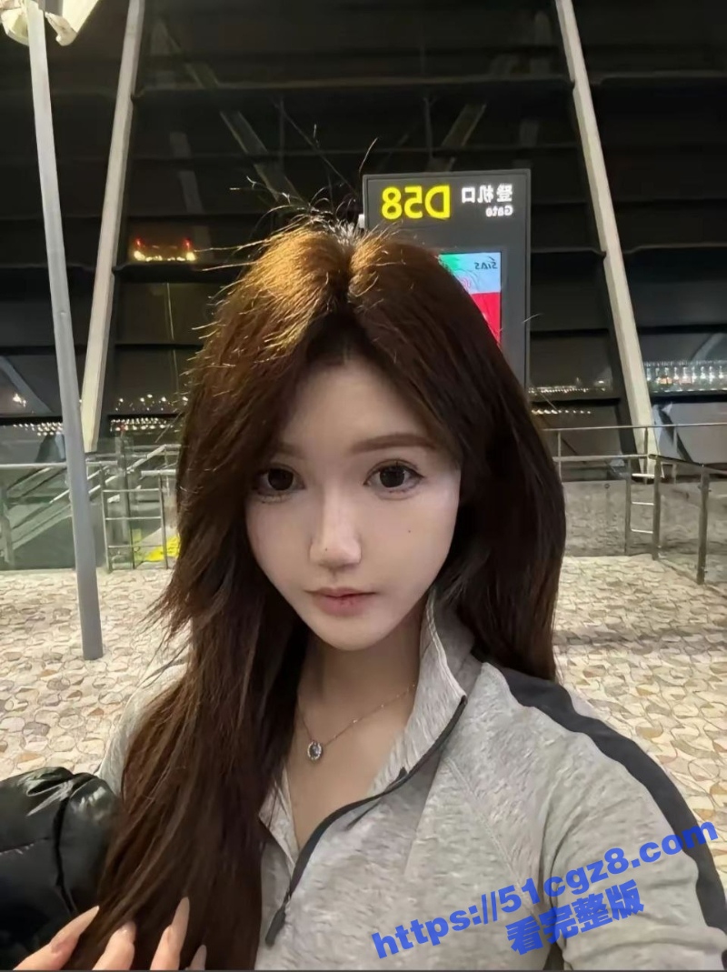 2_W_800px.jpg