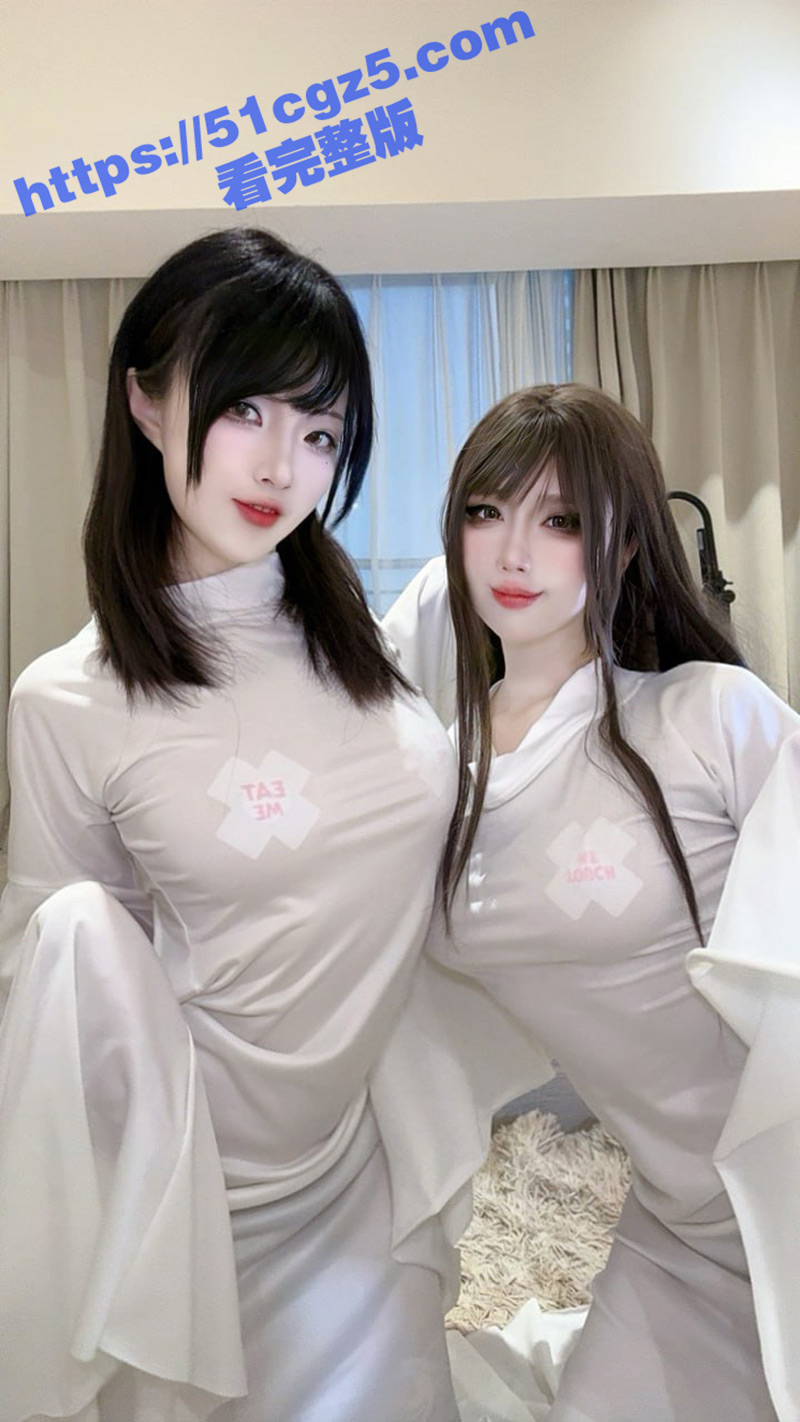 童颜巨乳女神 九曲Jean与二佐Nisa性感尤物合体拍摄幽灵娘 黑紫蕾丝套写真花絮
