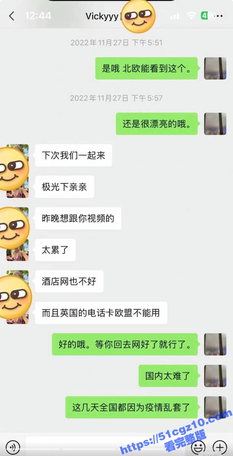 12_W_800px.jpg