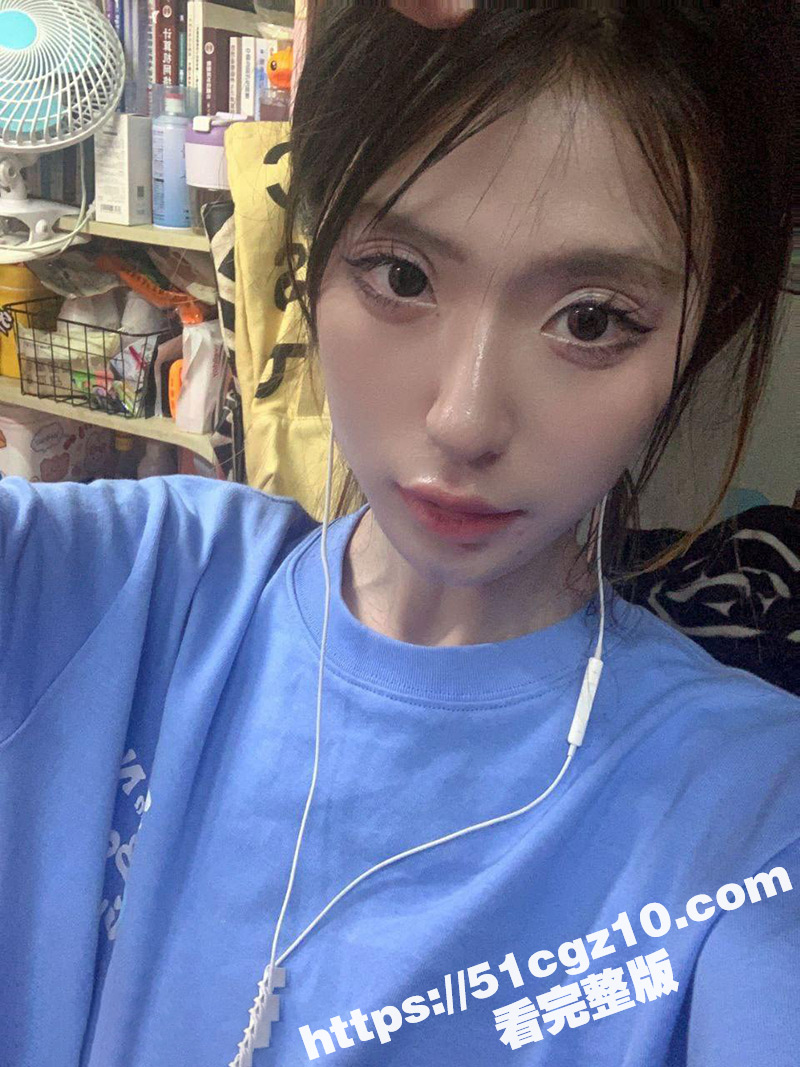 济南极品美女 诺崽超甜 被金主曝光 各种姿势后入爆操 美鲍内还流淌着主人的精液