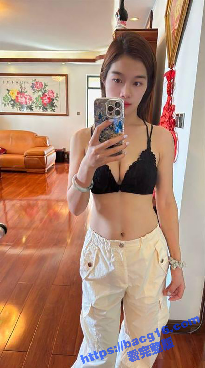 广西已婚人妻 刘美玲 身材苗条巨乳少妇 哺乳期出轨约炮 身穿连体渔网袜被各种姿势爆操