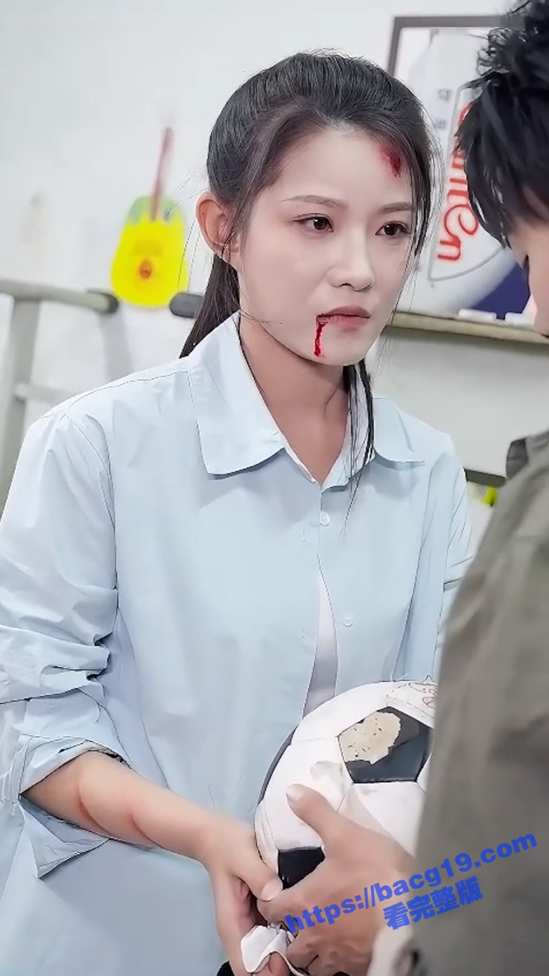 2_W_800px.jpg