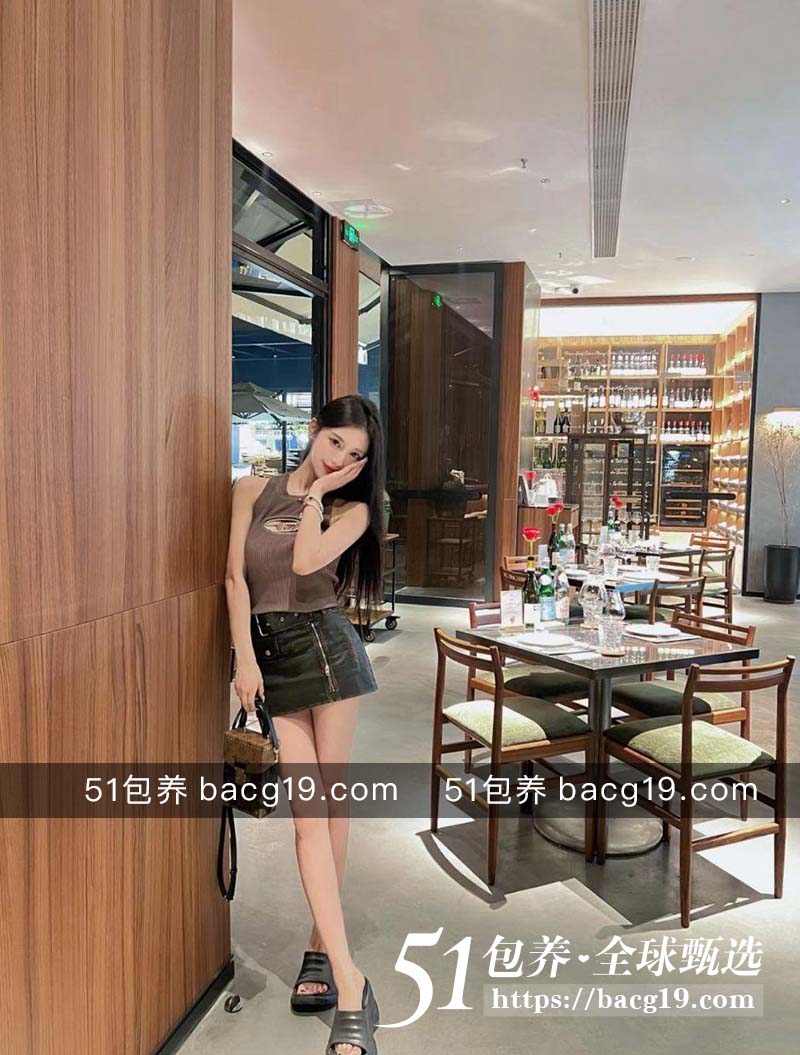 51包养 高端私人定制 | CQ022603 重庆傻白甜三点粉嫩OL 质量保真 假一赔十