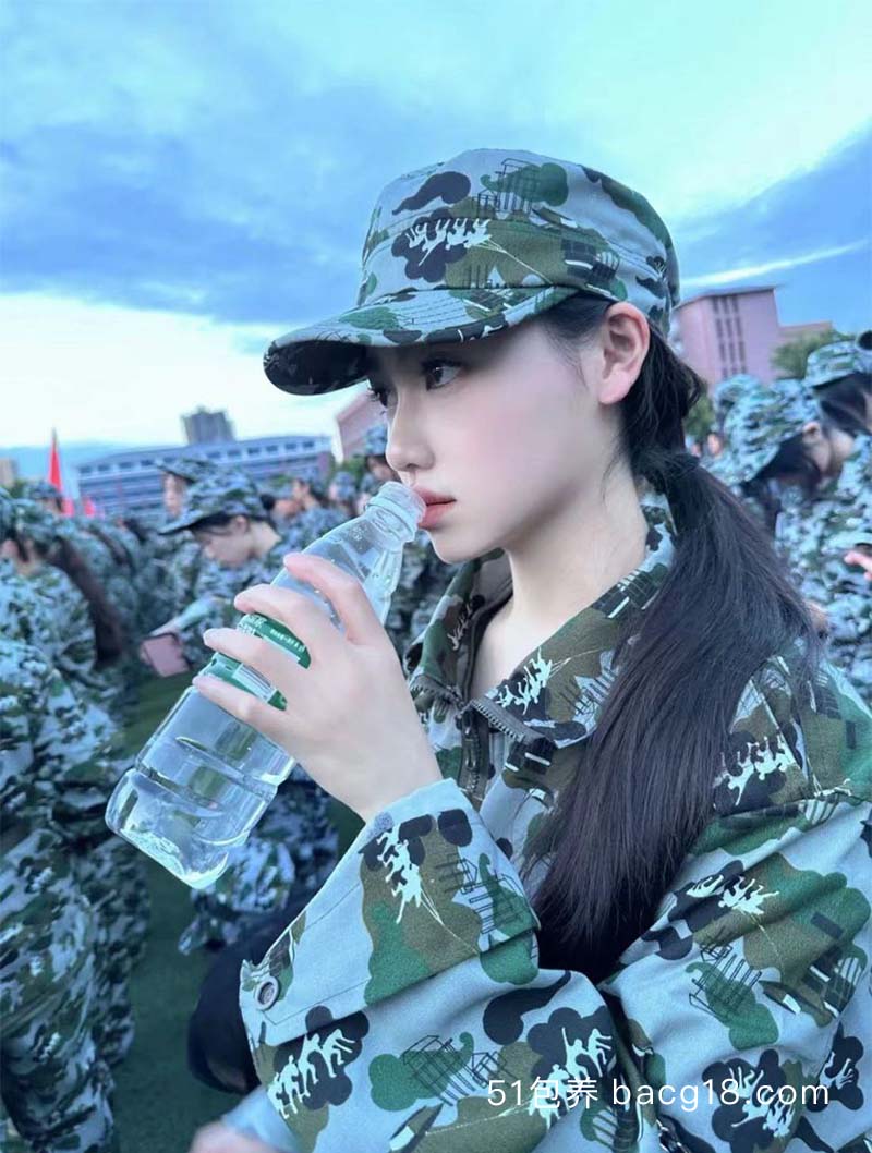 51包养 高端私人定制 | GD02227 19岁清纯学生妹 广东广州优质资源