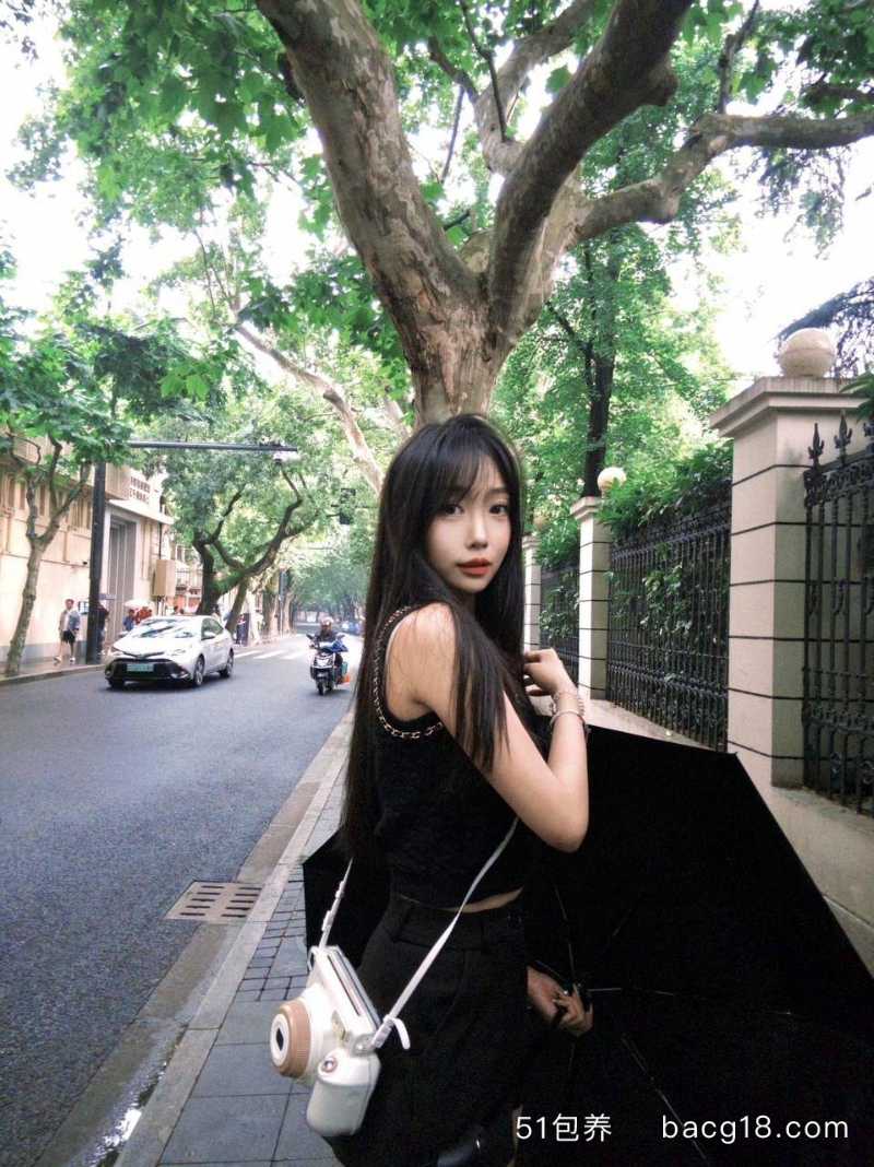 2_W_800px.jpg