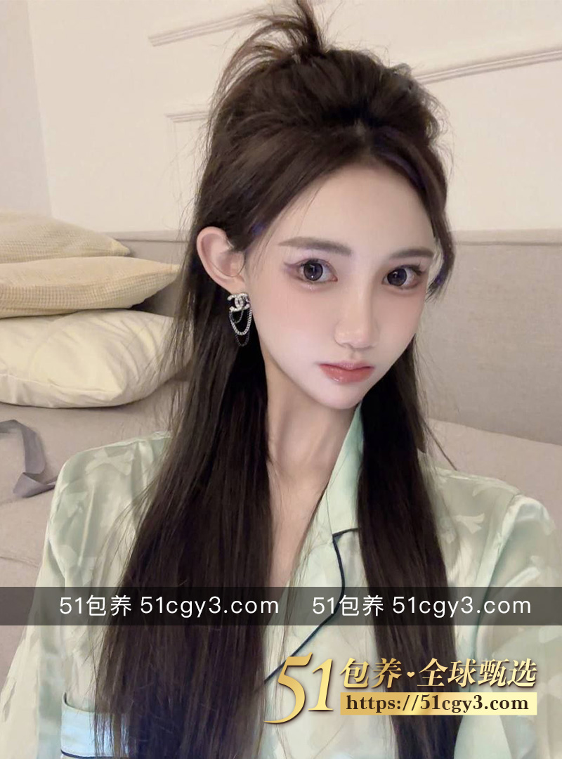 51包养 高端外围 | WSH031710 上海甜美清纯兼职学妹 温柔懂事前凸后翘