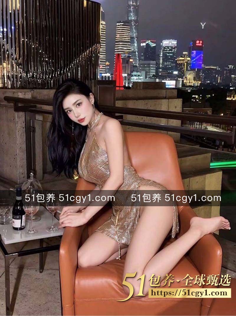 51包养 高端外围 | WFJ031101 厦门健身教练白虎一线天 可一字马 质量保真 假一赔十