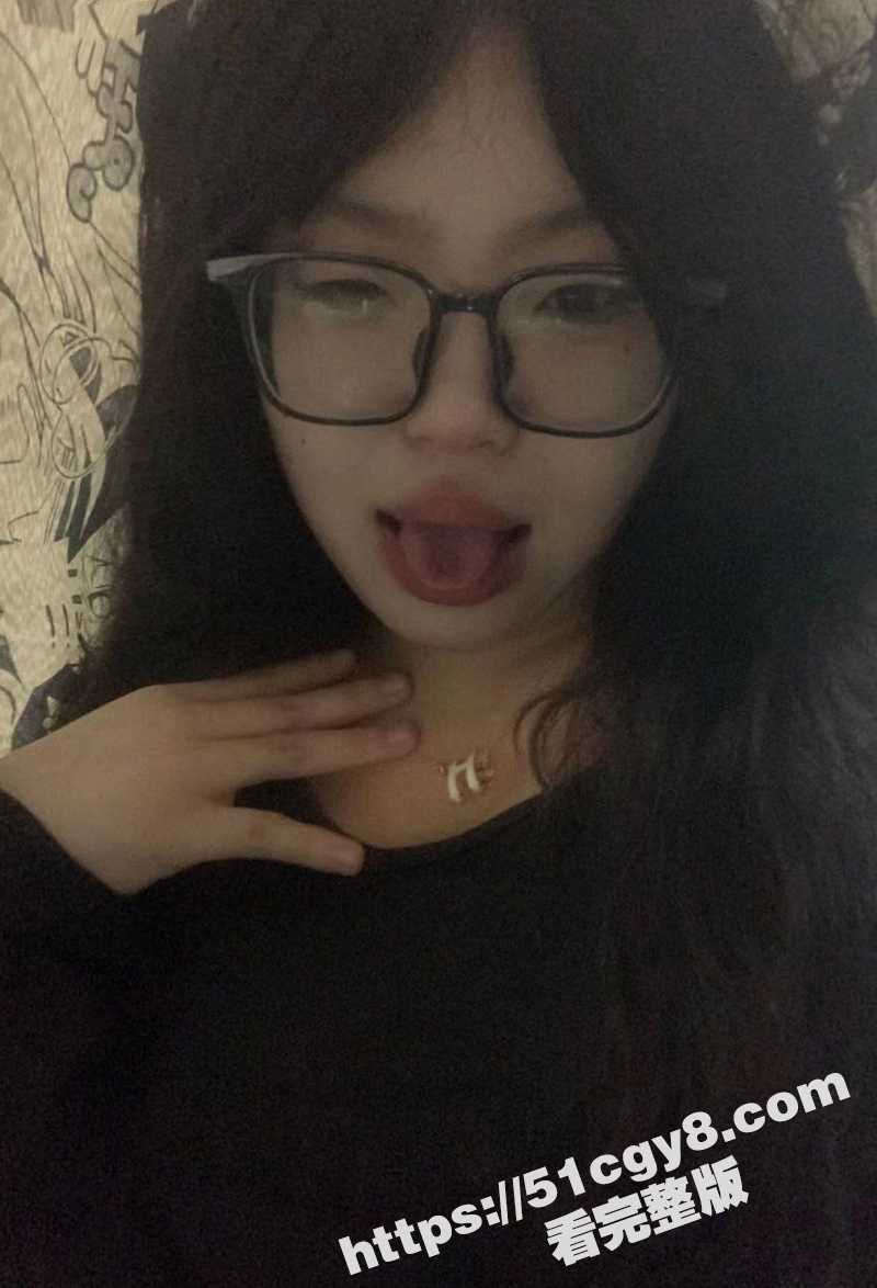 精神小妹自慰 (2)