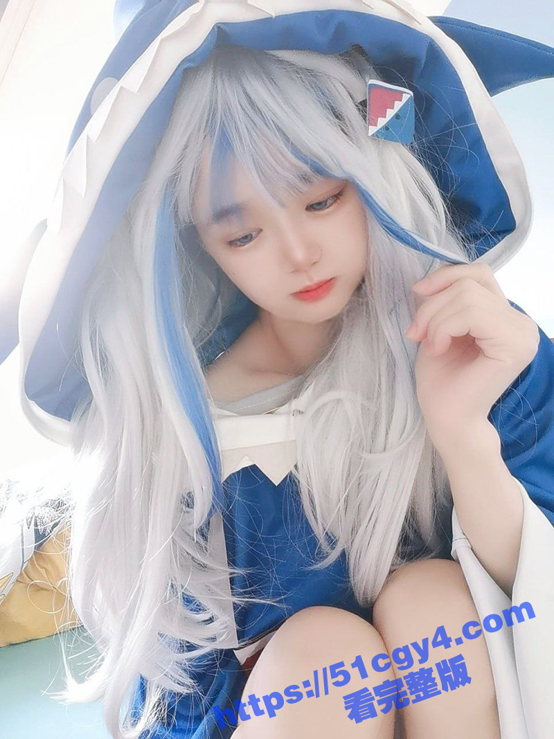 清纯大奶萝莉 小兔绵绵 震动棒假屌跳蛋自慰黑穴 淫水多得能淹床 金主远程教调爽翻天！