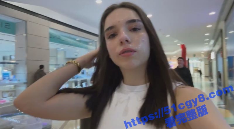 欧美网黄御姐 ivy 新作流出 卫生间3P口爆 顶着满脸精液在商场自拍展示 路人惊讶的伫立观看 画面极其淫荡！