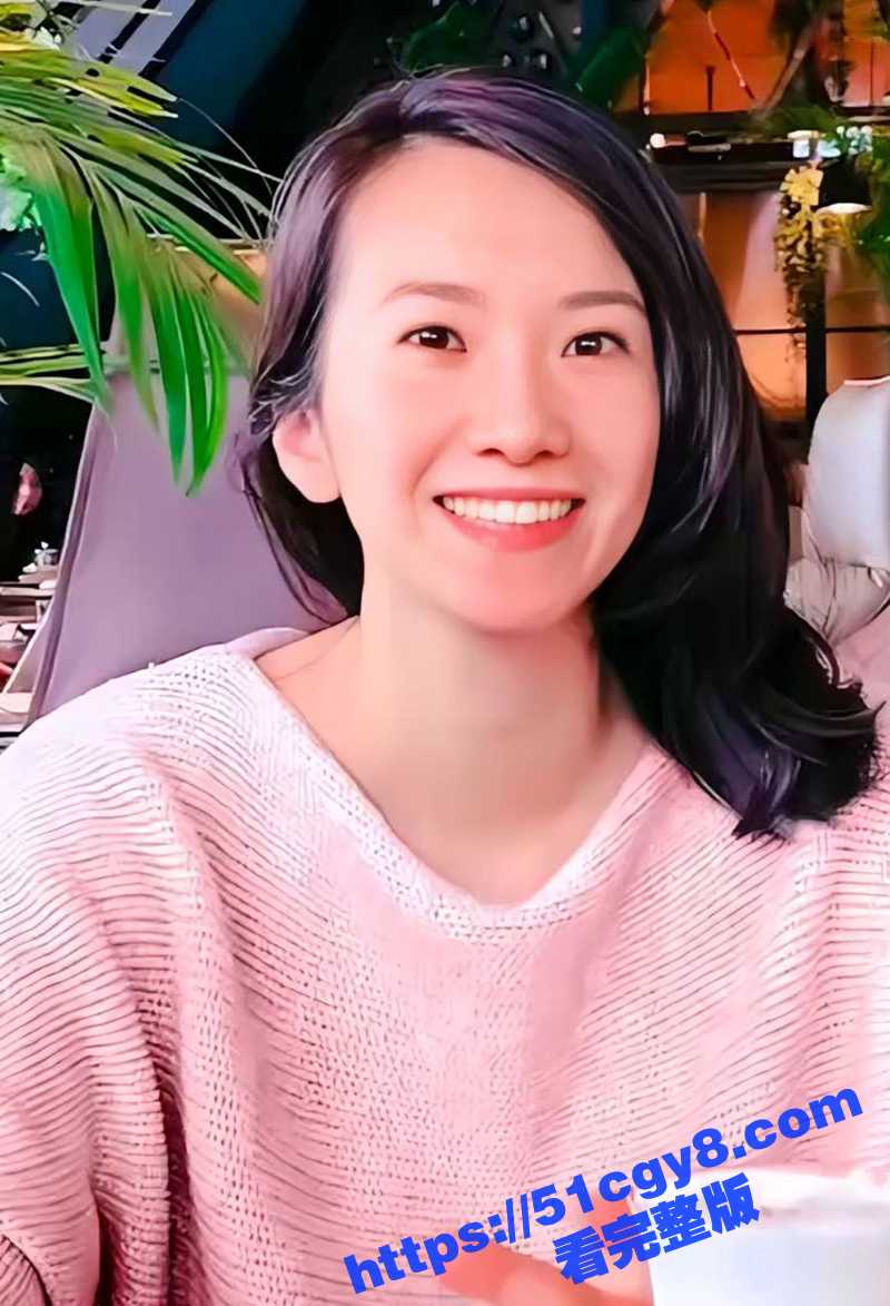 福州少妇 黄晏玲 与老公出国任教 竟偷情玩洋屌 大量出轨视频被曝 各种无套吞精 真是骚到没边啊！