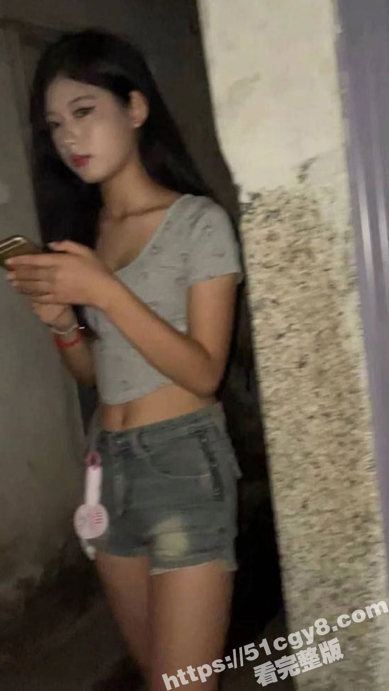 实拍精神小妹下海当鸡-3