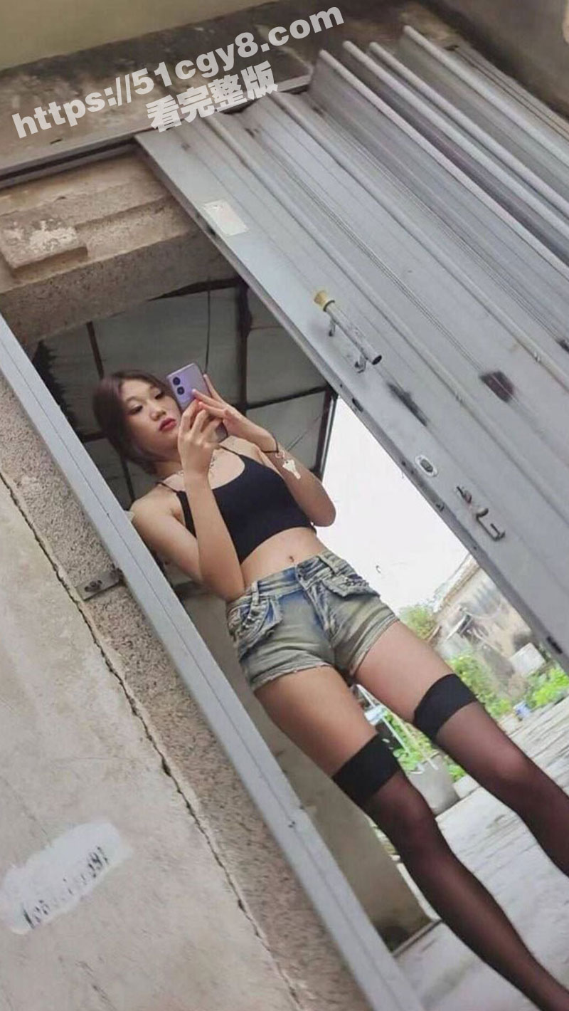 扫街实拍 精神小妹的归宿 这么嫩就要出来工作赚钱！人性在哪里？道德在哪里？良心在哪里？地址在哪里？
