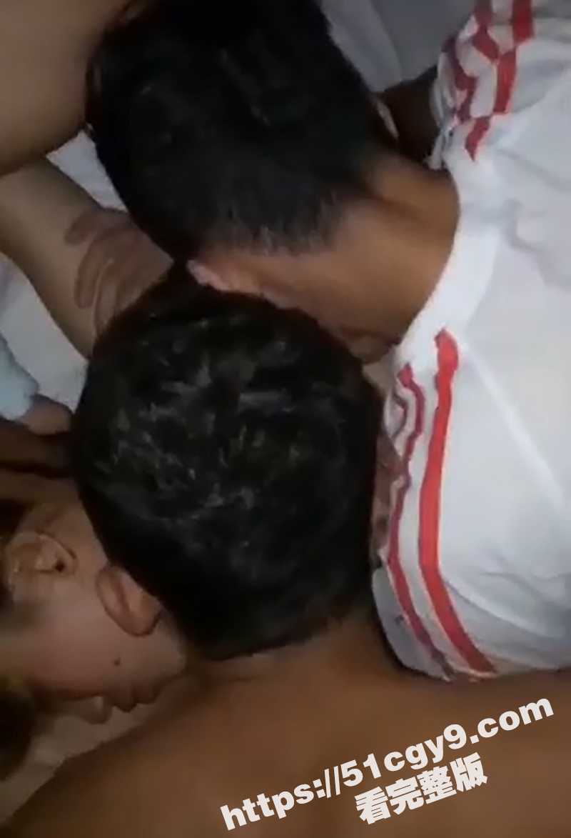 缅甸轮奸视频 (8)