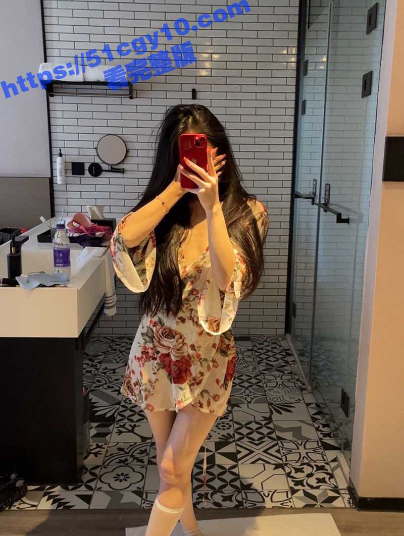 女大学生黑丝包臀裙诱惑-3
