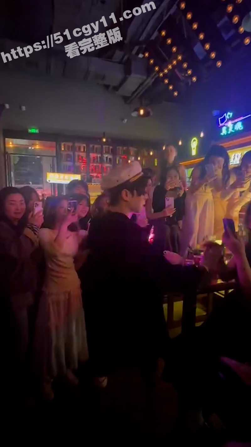 长沙春天酒吧男模骚舞-5