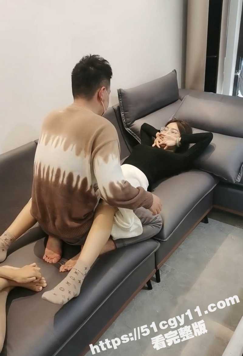 女大学生群交视频- (8)