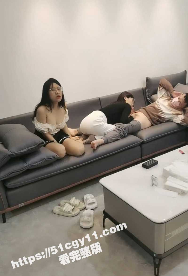 女大学生群交视频- (7)