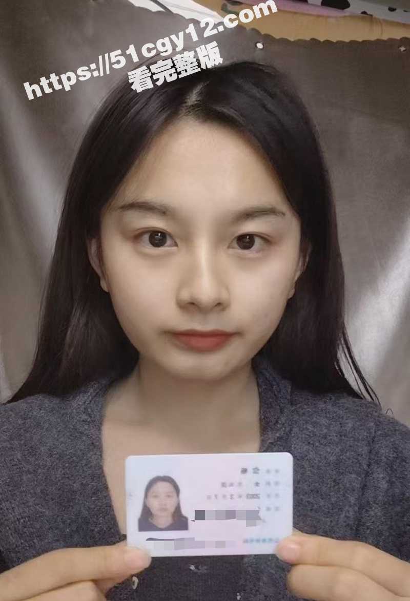 上海青浦嫩妹 xixi 出轨视频爆光 清纯女友蹶腚被爆操 舔炮友大屌玩内射 男友含泪戴绿帽！