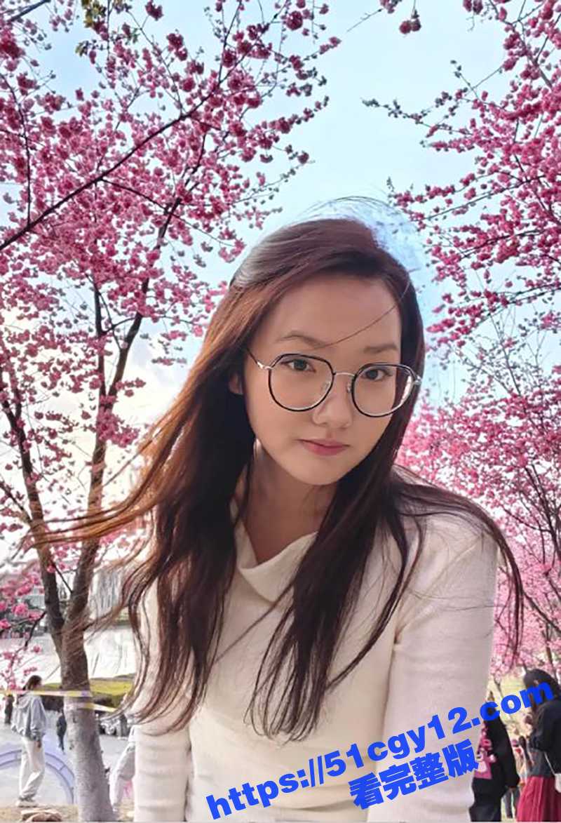 何一婷约炮视频 (6)