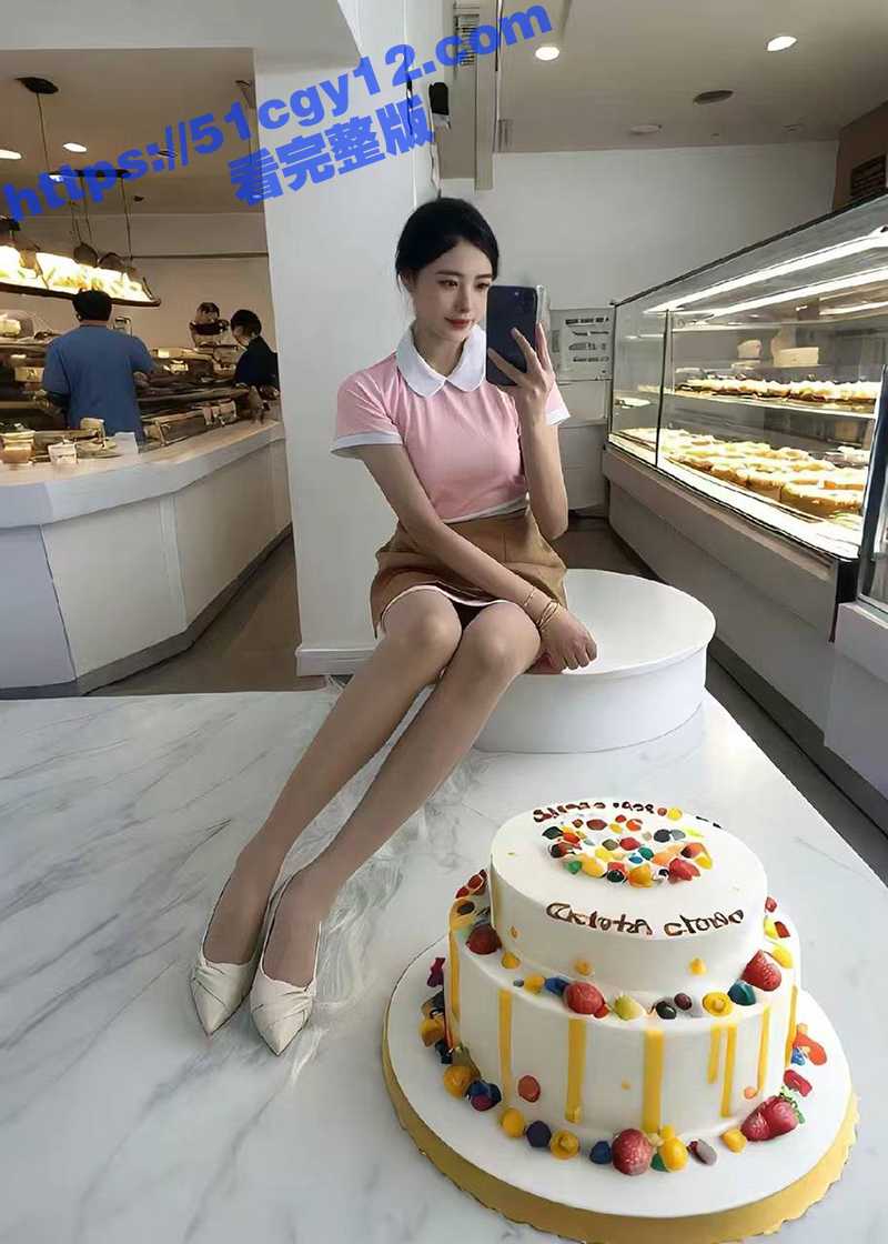 好利来极品女店员 金主1对1裸聊自慰视频流出 花最少的价钱享受堪比空姐的制服诱惑 这波血赚啊！